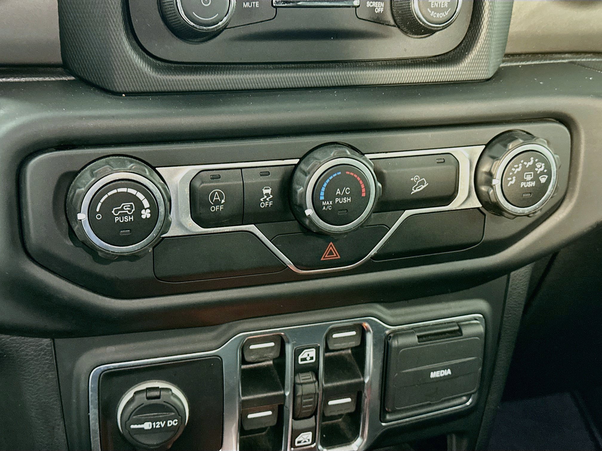 Used 2020 Jeep Wrangler Unlimited Sport S AWD/4WD image 22