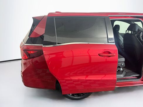 Used 2025 Honda Odyssey Sport-L image 33