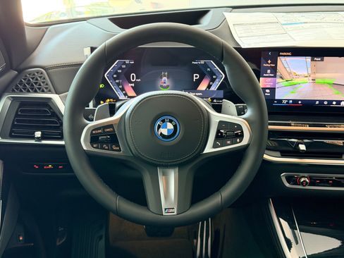 New 2026 BMW X5 xDrive50e w/ Executive Package AWD/4WD image 16