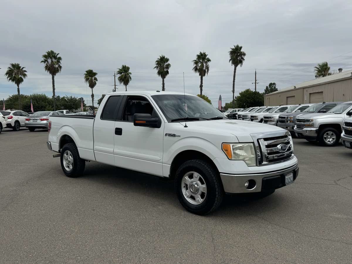 Used 2012 Ford F150 XLT w/ XLT Convenience Pkg RWD image 2
