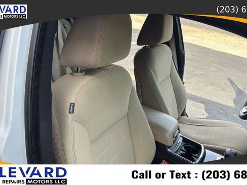 Used 2013 Dodge Charger SE w/ Sport Appearance Group image 38