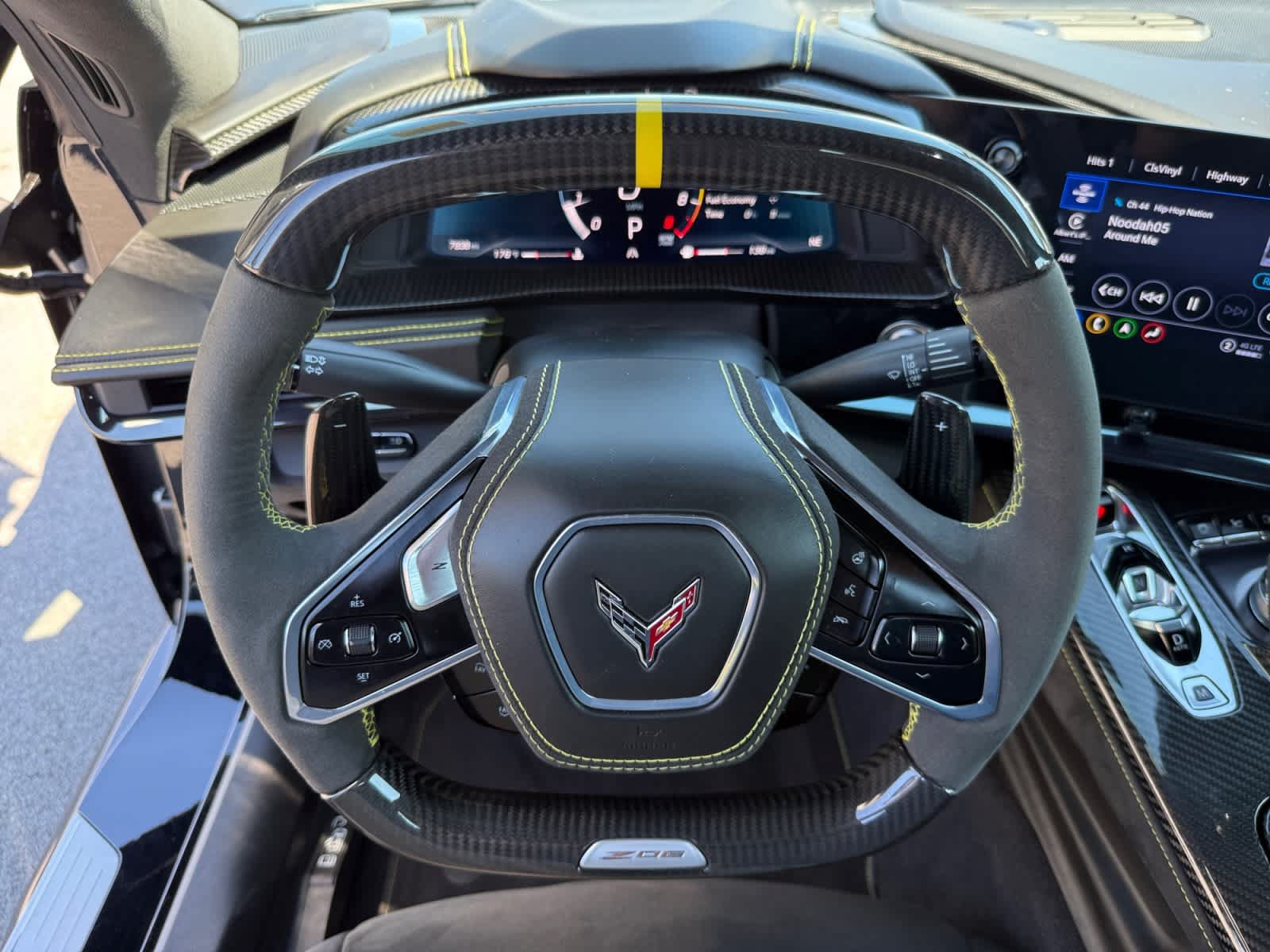 Used 2023 Chevrolet Corvette Z06 w/ Z07 Performance Package RWD image 12