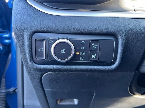 Used 2020 Ford Explorer XLT w/ Equipment Group 202A image 14