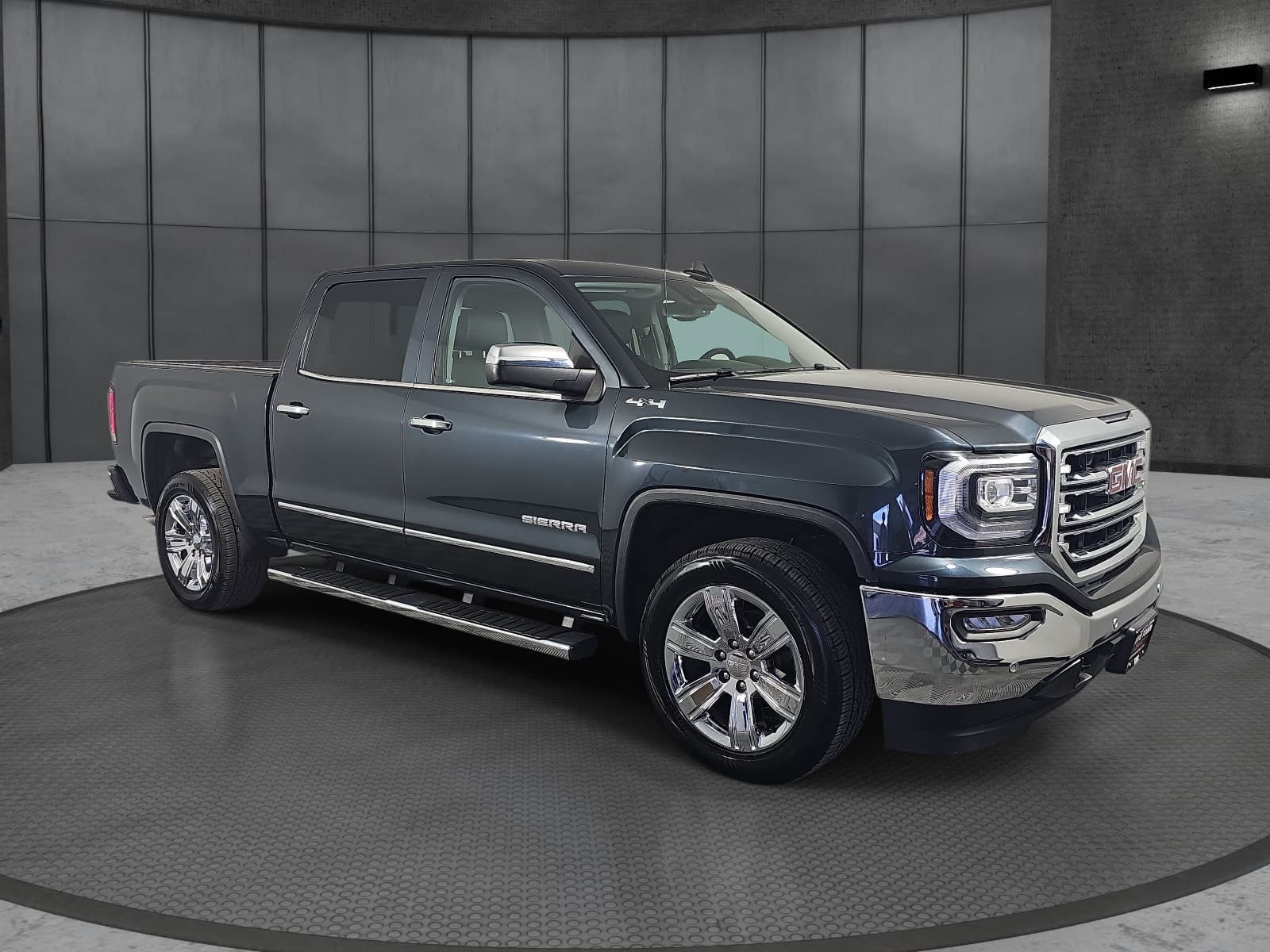 Used 2018 GMC Sierra 1500 SLT AWD/4WD image 3