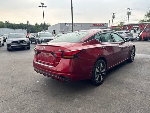 Used 2020 Nissan Altima 2.5 SV AWD/4WD image 2