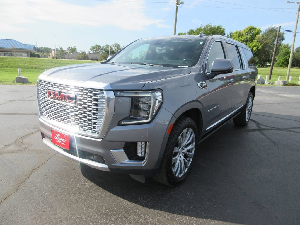 Certified 2022 GMC Yukon XL Denali AWD/4WD image 11