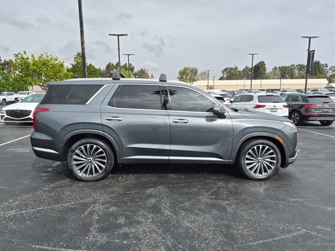 Used 2024 Hyundai Palisade Calligraphy image 8