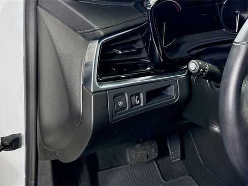 Used 2024 Cadillac XT6 Premium Luxury image 4