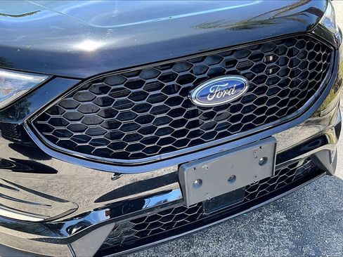 Used 2022 Ford Edge ST-Line w/ Class II Trailer Tow Package AWD/4WD image 30