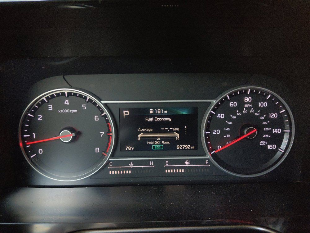 Used 2021 Kia Sorento LX FWD image 23