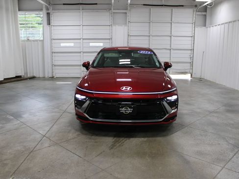 Used 2024 Hyundai Sonata SEL FWD image 3