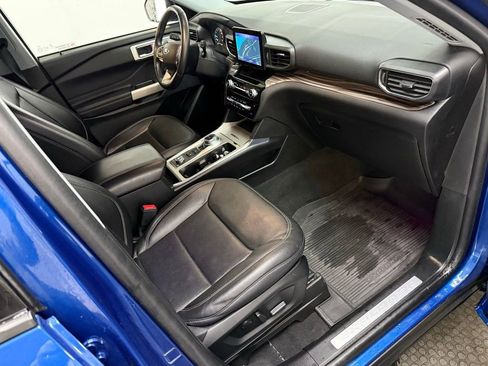 Used 2022 Ford Explorer Limited w/ Equipment Group 301A image 49