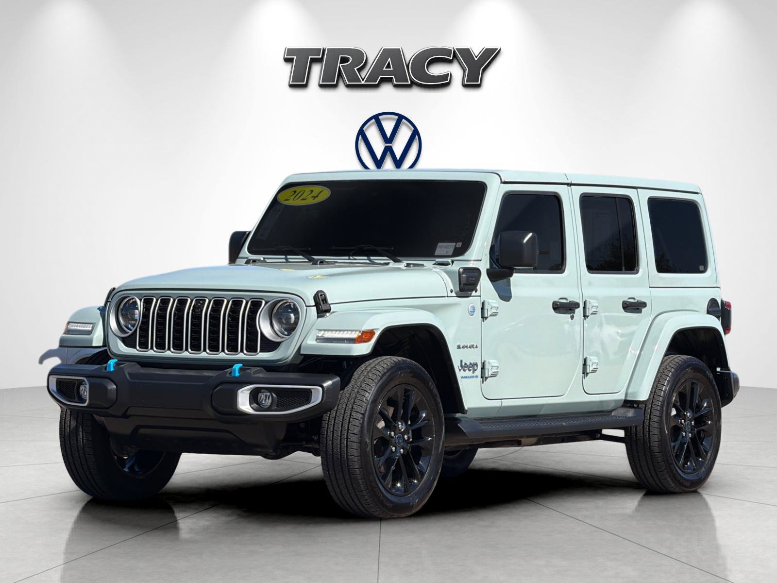 Used 2024 Jeep Wrangler Unlimited Sahara w/ Technology Group AWD/4WD image 8