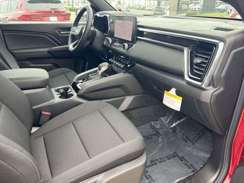 New 2026 GMC Canyon Elevation w/ LPO, Black Badging Package RWD image 29