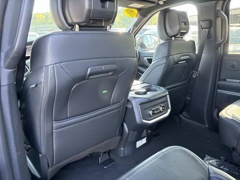New 2027 Ford Expedition Platinum w/ Stealth Appearance Package AWD/4WD image 18
