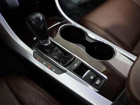 Used 2015 Acura TLX w/ Technology Package FWD image 20