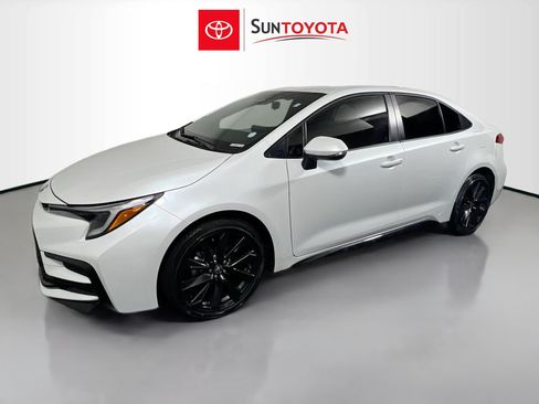 Used 2024 Toyota Corolla SE FWD image 9