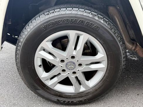 Used 2011 Mercedes-Benz G 550 image 11