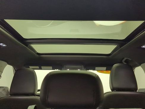 Used 2022 Ford Explorer ST-Line w/ Class IV Trailer Tow Package image 27