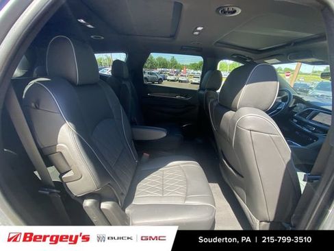 Certified 2023 Buick Enclave Avenir w/ Avenir Technology Package AWD/4WD image 31