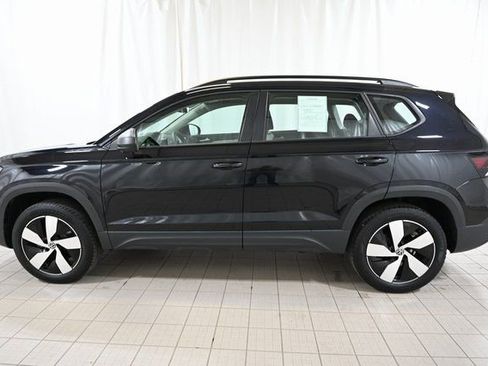 Used 2025 Volkswagen Taos S AWD/4WD image 9