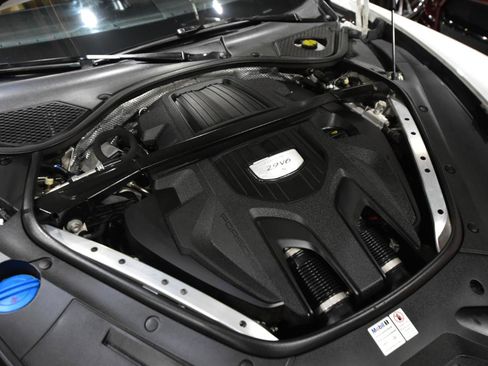 Used 2018 Porsche Panamera 4S AWD/4WD image 59