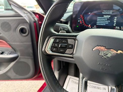 Used 2025 Ford Mustang GT Premium image 39