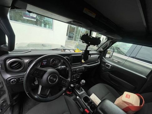 Used 2022 Jeep Wrangler Unlimited Sport image 7