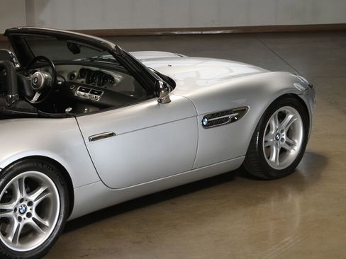 Used 2002 BMW Z8 image 14