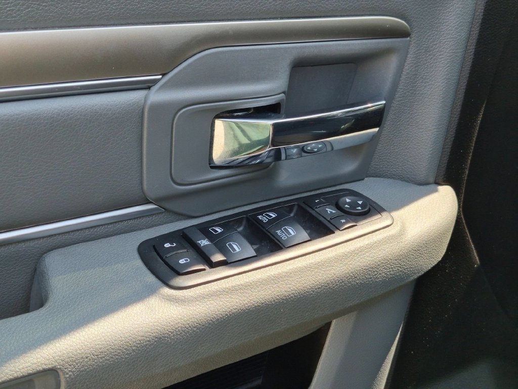 Used 2018 RAM 2500 Big Horn AWD/4WD image 11