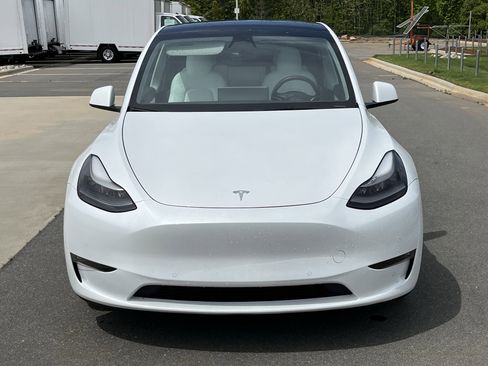 Used 2022 Tesla Model Y Performance image 33