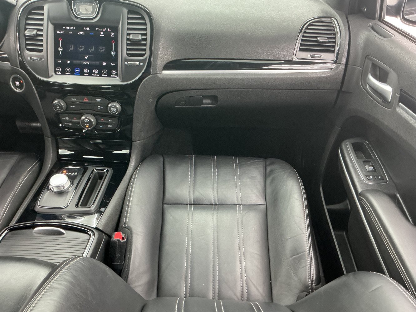 Used 2019 Chrysler 300 S AWD/4WD image 28