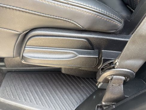 Used 2019 Ford Expedition Platinum image 12