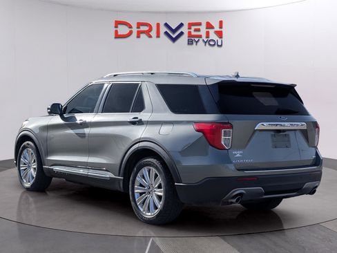Used 2020 Ford Explorer Limited image 3
