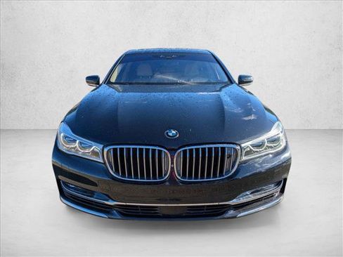 Used 2016 BMW 750Li xDrive AWD/4WD image 2