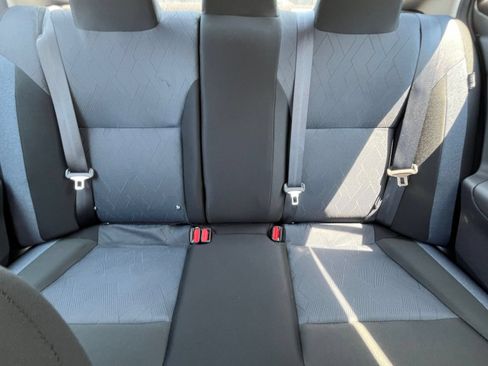 Used 2025 Nissan Versa SV FWD image 37