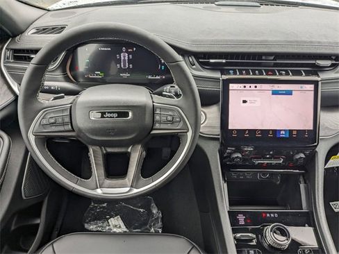 New 2024 Jeep Grand Cherokee Limited 4xe image 16