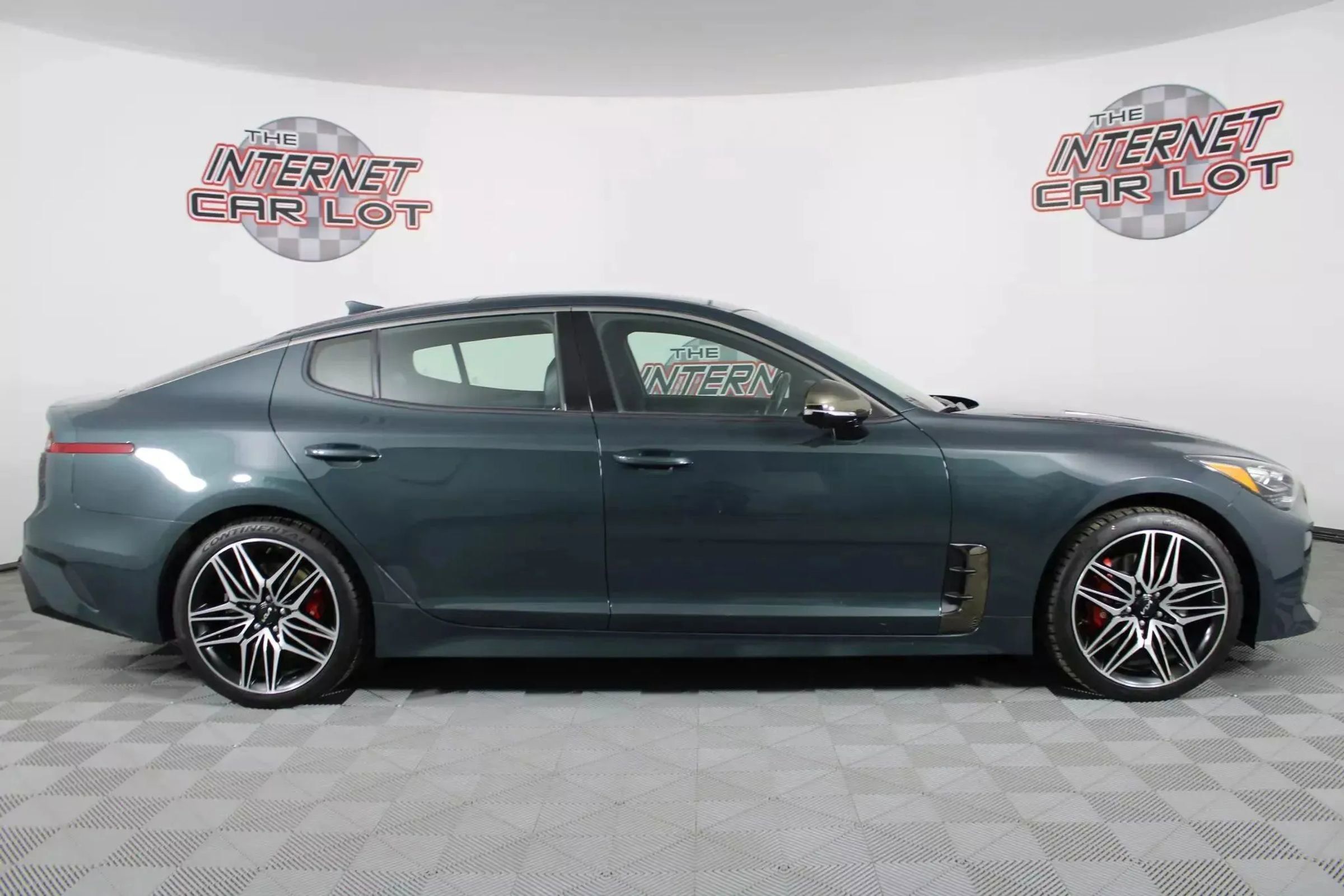 Used 2022 Kia Stinger GT2 AWD/4WD image 8