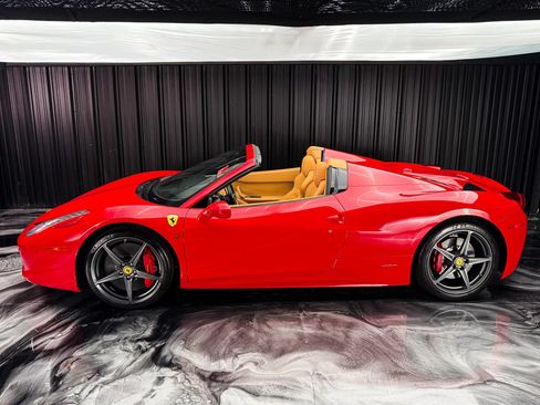 Used 2012 Ferrari 458 Spider RWD image 7