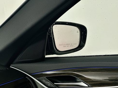 Used 2021 BMW 530i xDrive w/ Convenience Package image 24