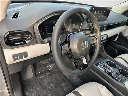 New 2026 Honda Pilot EX-L image 3