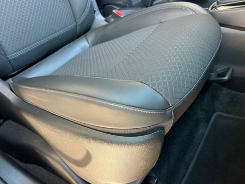 Used 2021 Buick Encore Preferred FWD image 27
