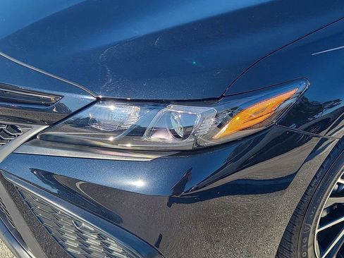 Used 2024 Toyota Camry SE image 16