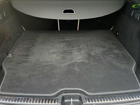 Used 2025 Mercedes-Benz GLC 350e 4MATIC image 30