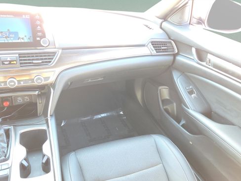 Used 2021 Honda Accord Sport image 14