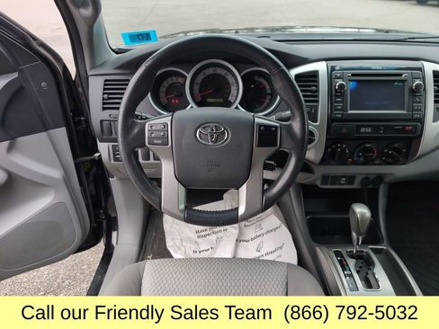 Used 2013 Toyota Tacoma 4x4 Access Cab w/ SR5 Pkg image 15
