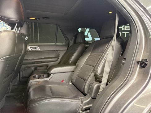 Used 2014 Ford Explorer Limited w/ Equipment Group 302A AWD/4WD image 18