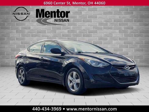 Used 2013 Hyundai Elantra GLS image 1