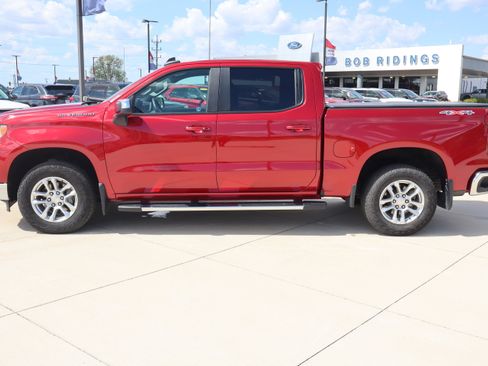 Used 2024 Chevrolet Silverado 1500 LT w/ Protection Package AWD/4WD image 9
