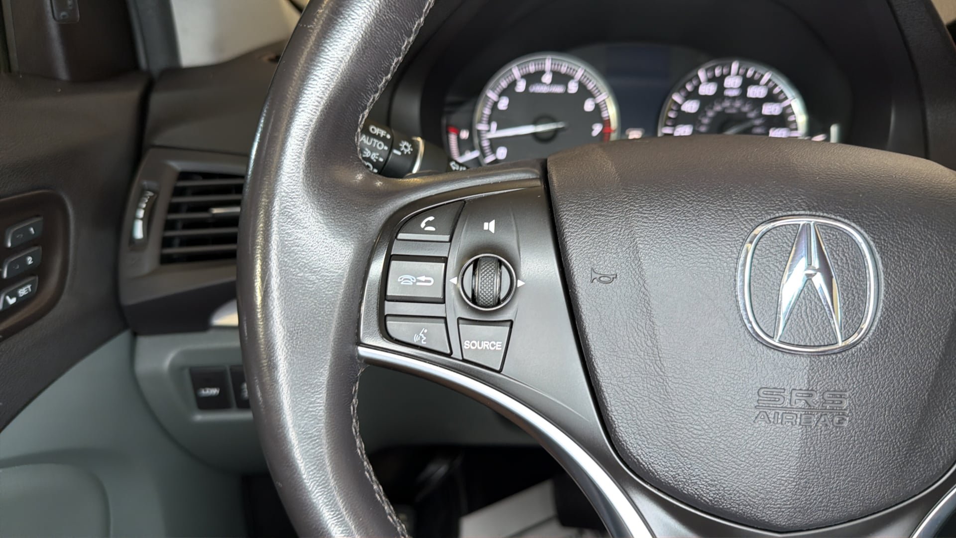 Used 2014 Acura MDX w/ Technology Package FWD image 27